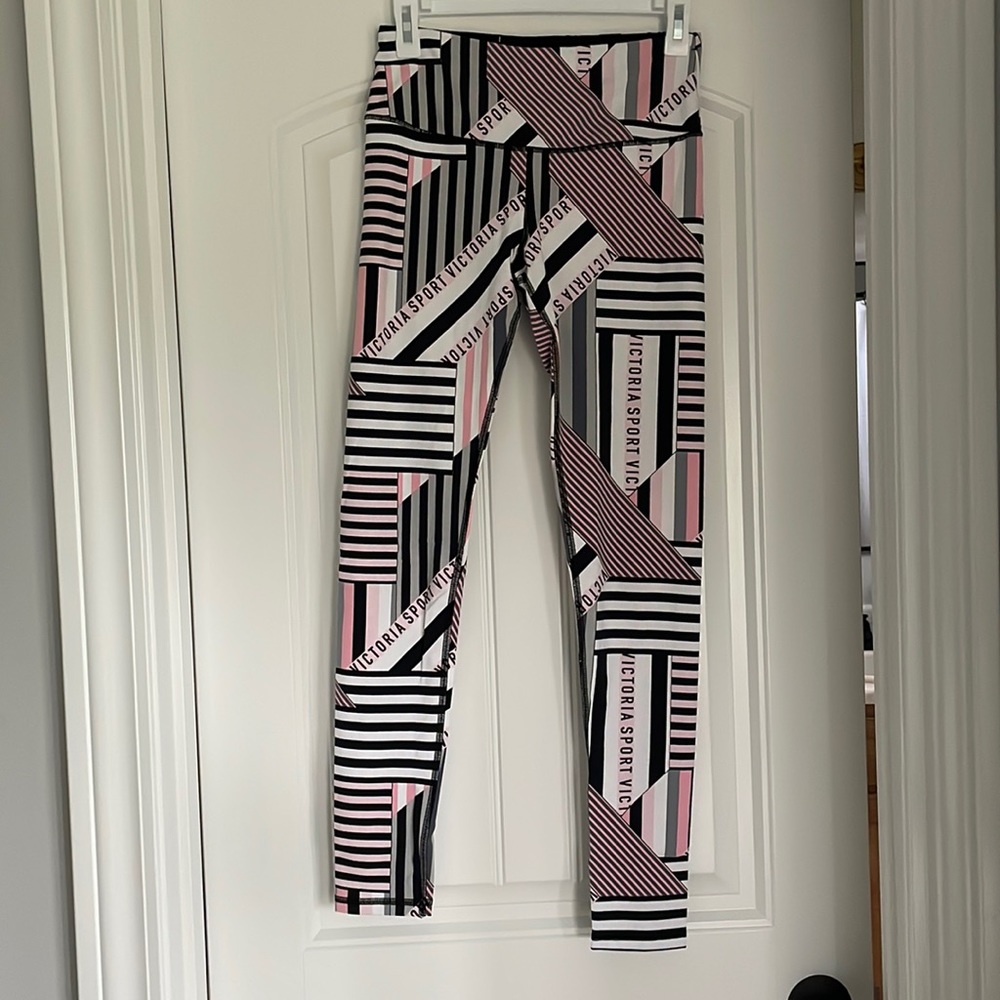 Victoria’s Secret Sport Leggings